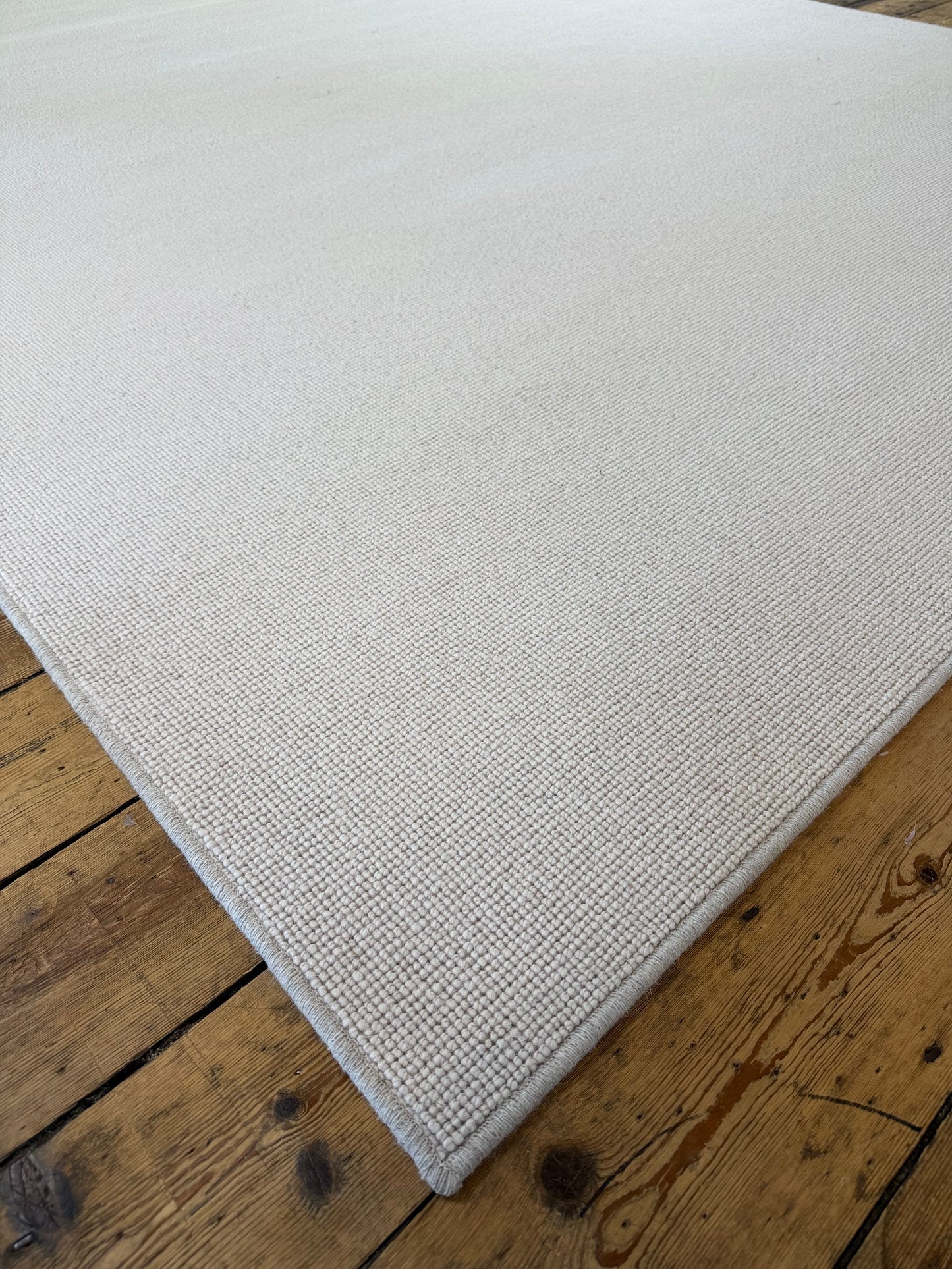 Whisper 100% wool rug 250cm x 350cm