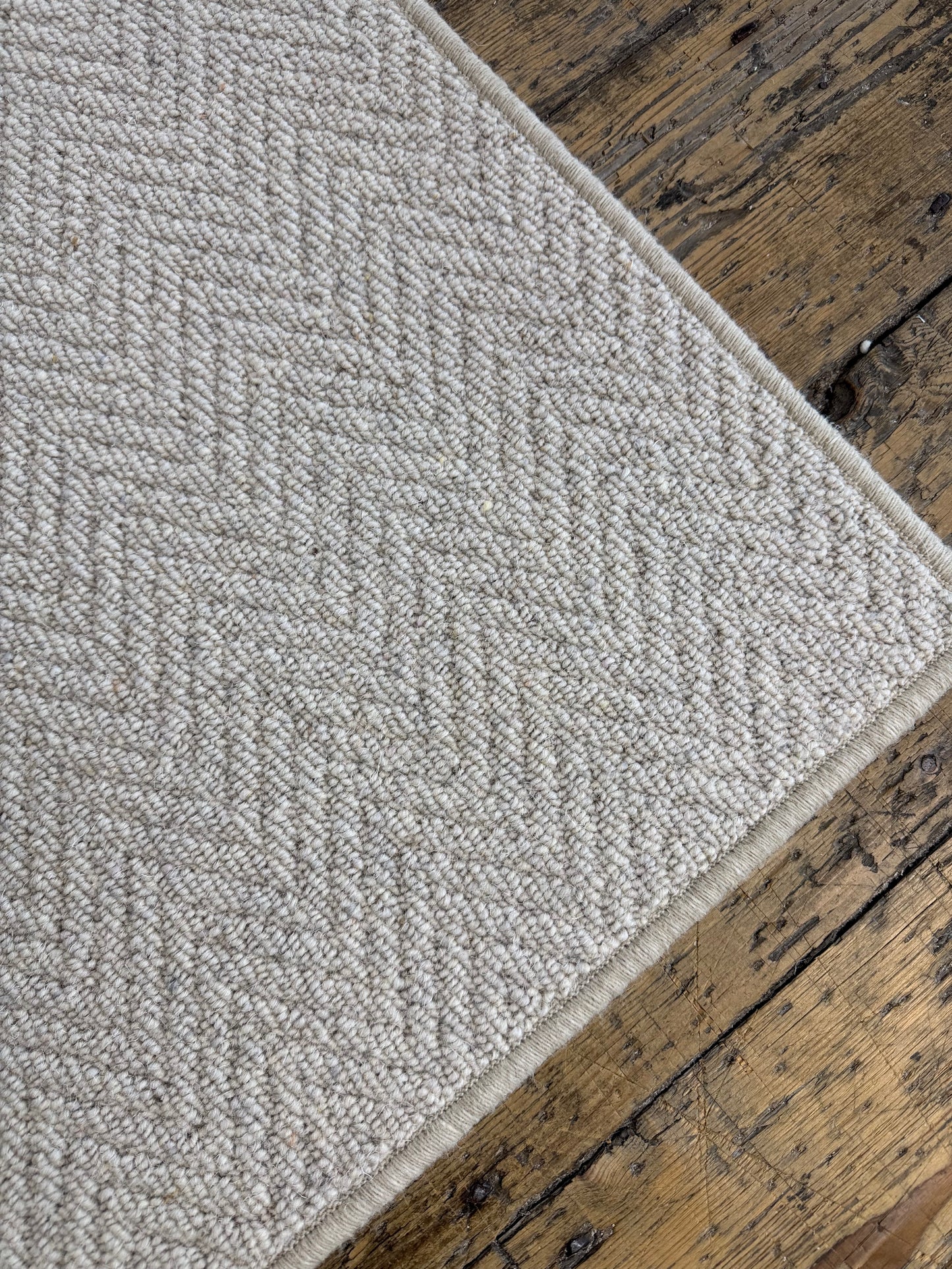 Aran herringbone 100% wool rug 180cm x 200cm