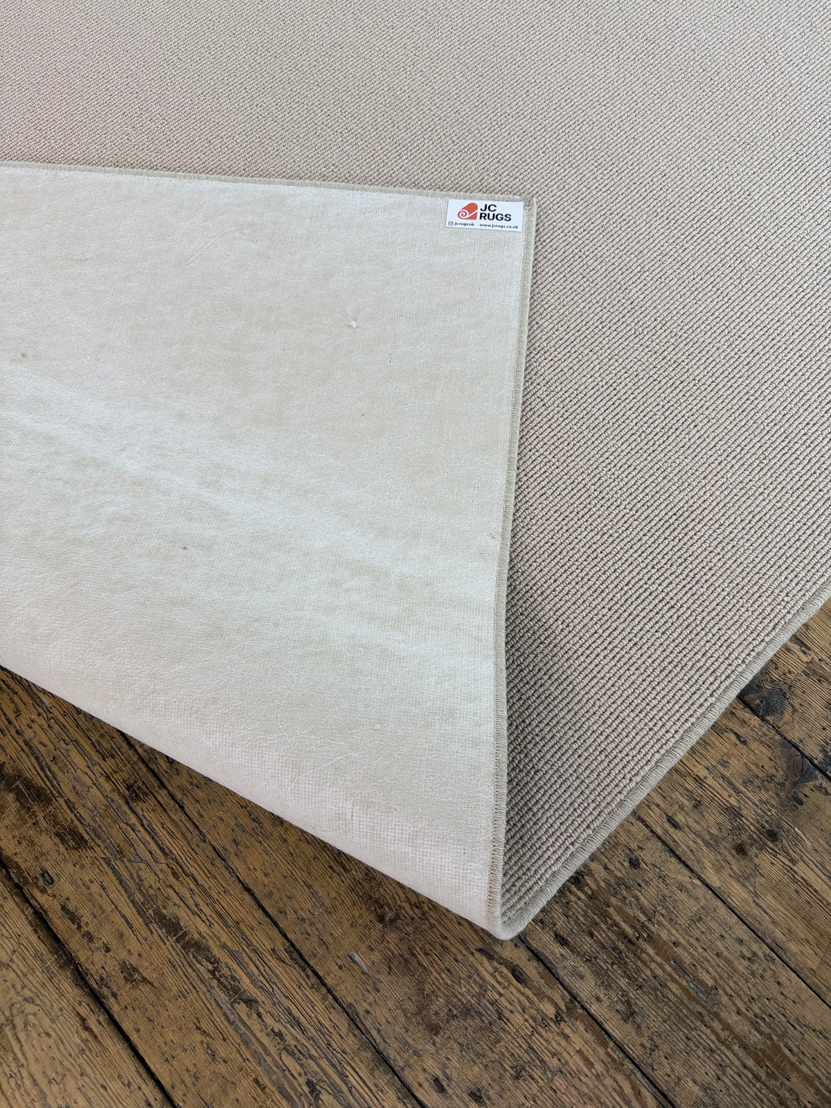 Champagne 100% wool rug 174cm x 255cm