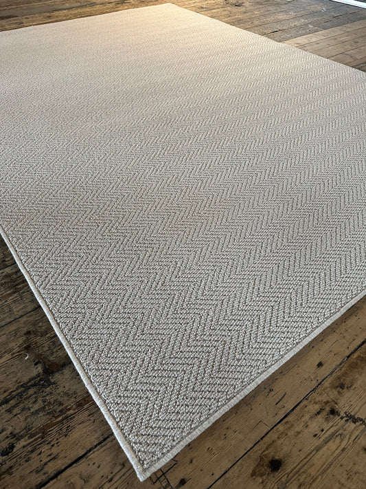 Herringbone 100% wool rug 190cm x 260cm