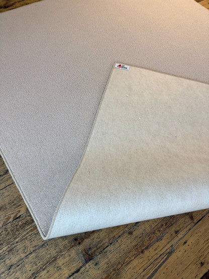 Whisper 100% wool rug 210cm x 299cm