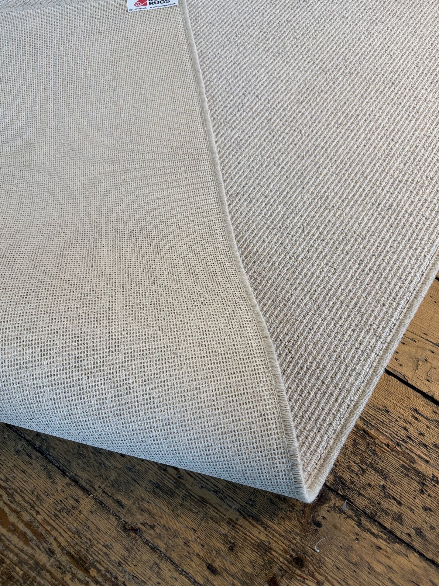 Aran 100% wool rug 200cm x 278cm