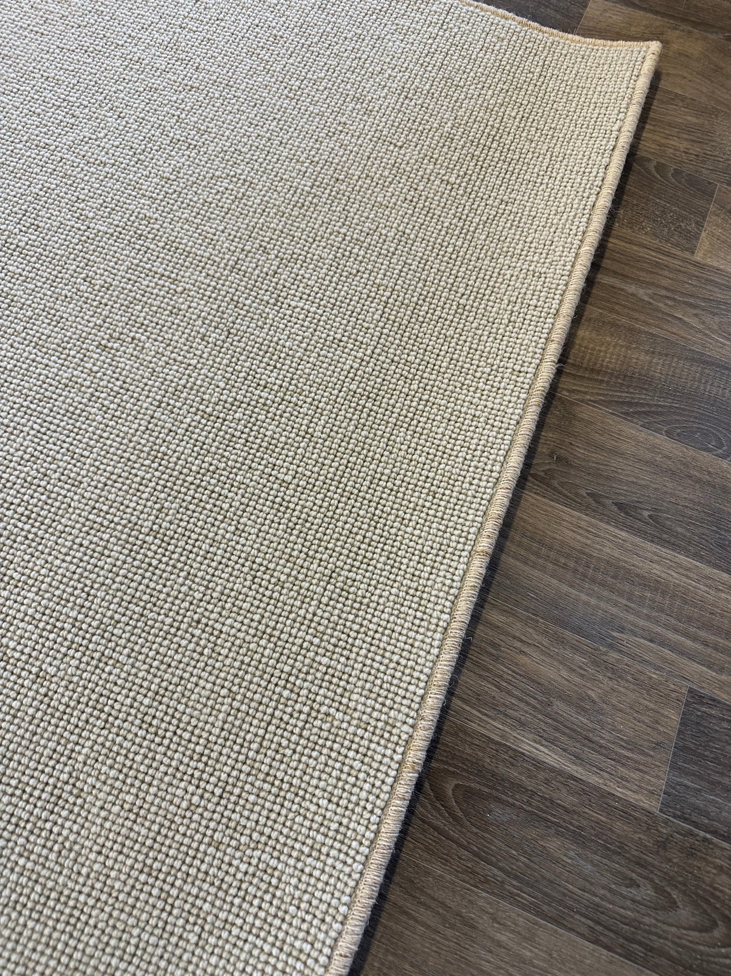 Perendale 100% wool rug 222cm x 300cm