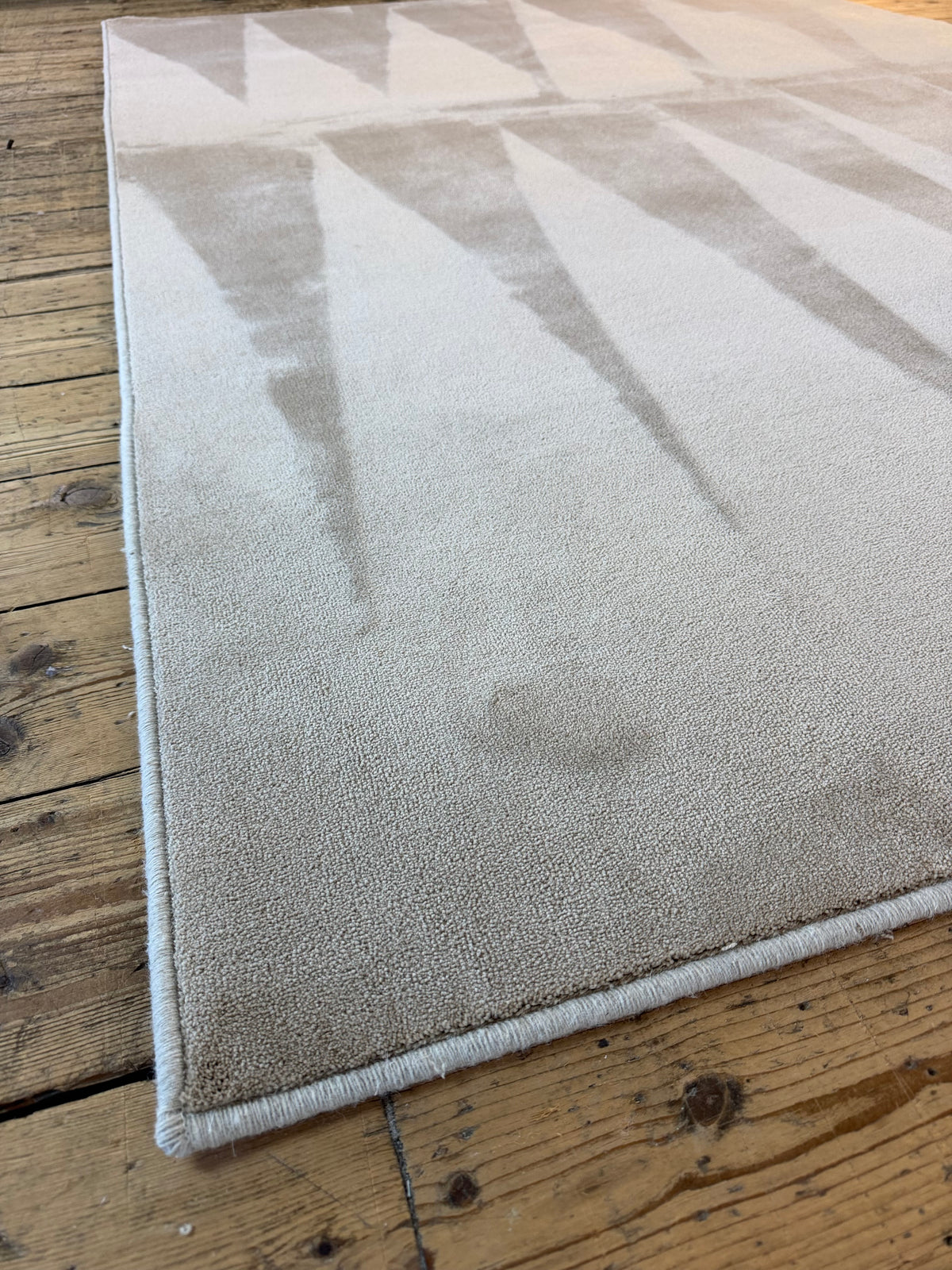Cashmere 100% polypropylene rug 178cm x 259cm