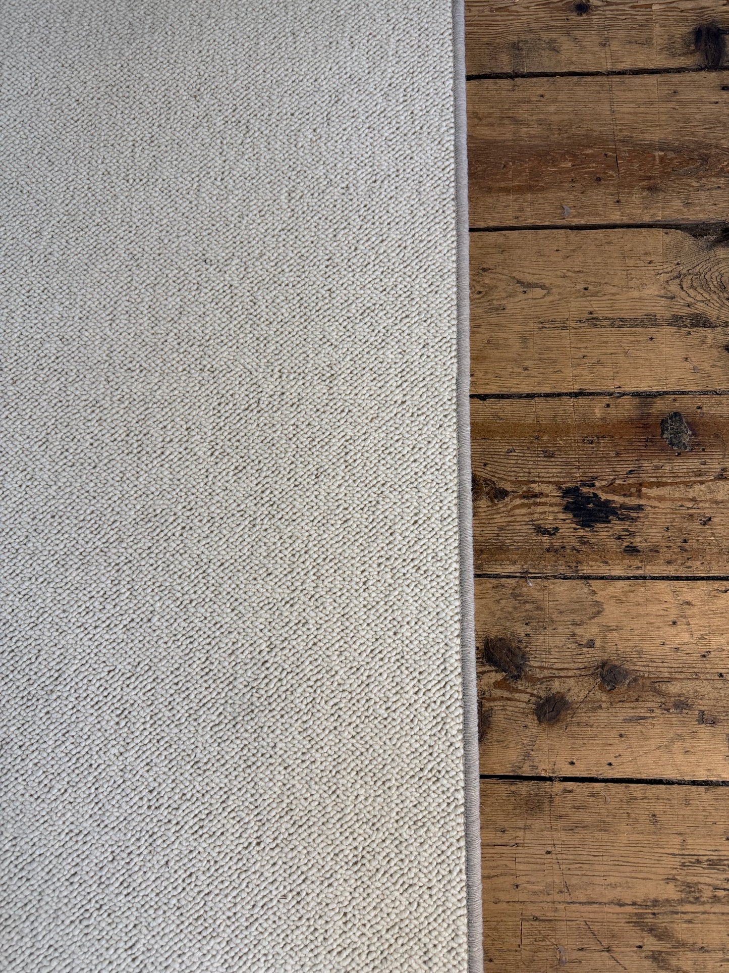 Blanc ivorie 100% wool rug 235cm x 370cm