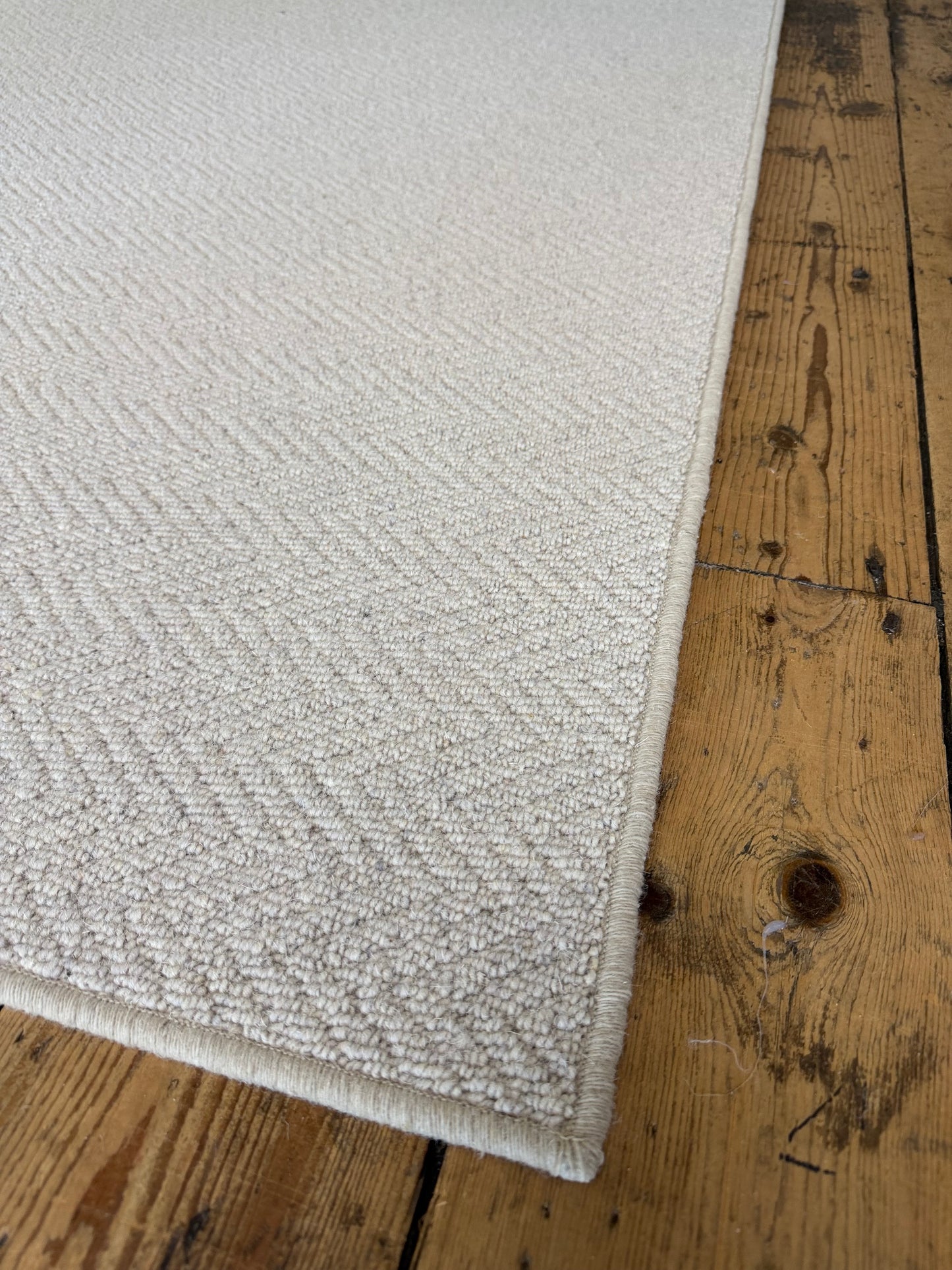 Aran herringbone 100% wool rug 180cm x 200cm