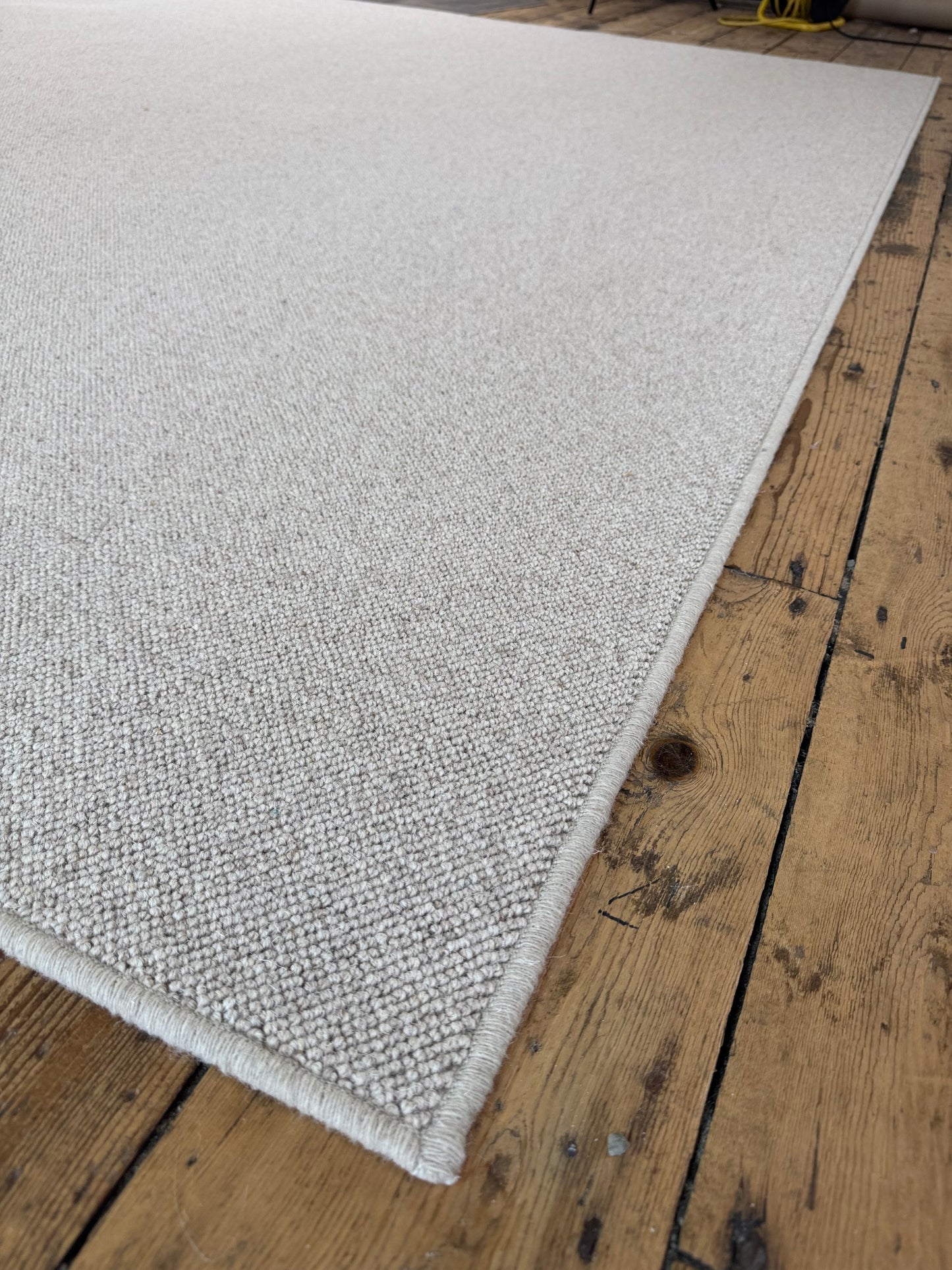 Flaxen 100% wool rug 260cm x 360cm