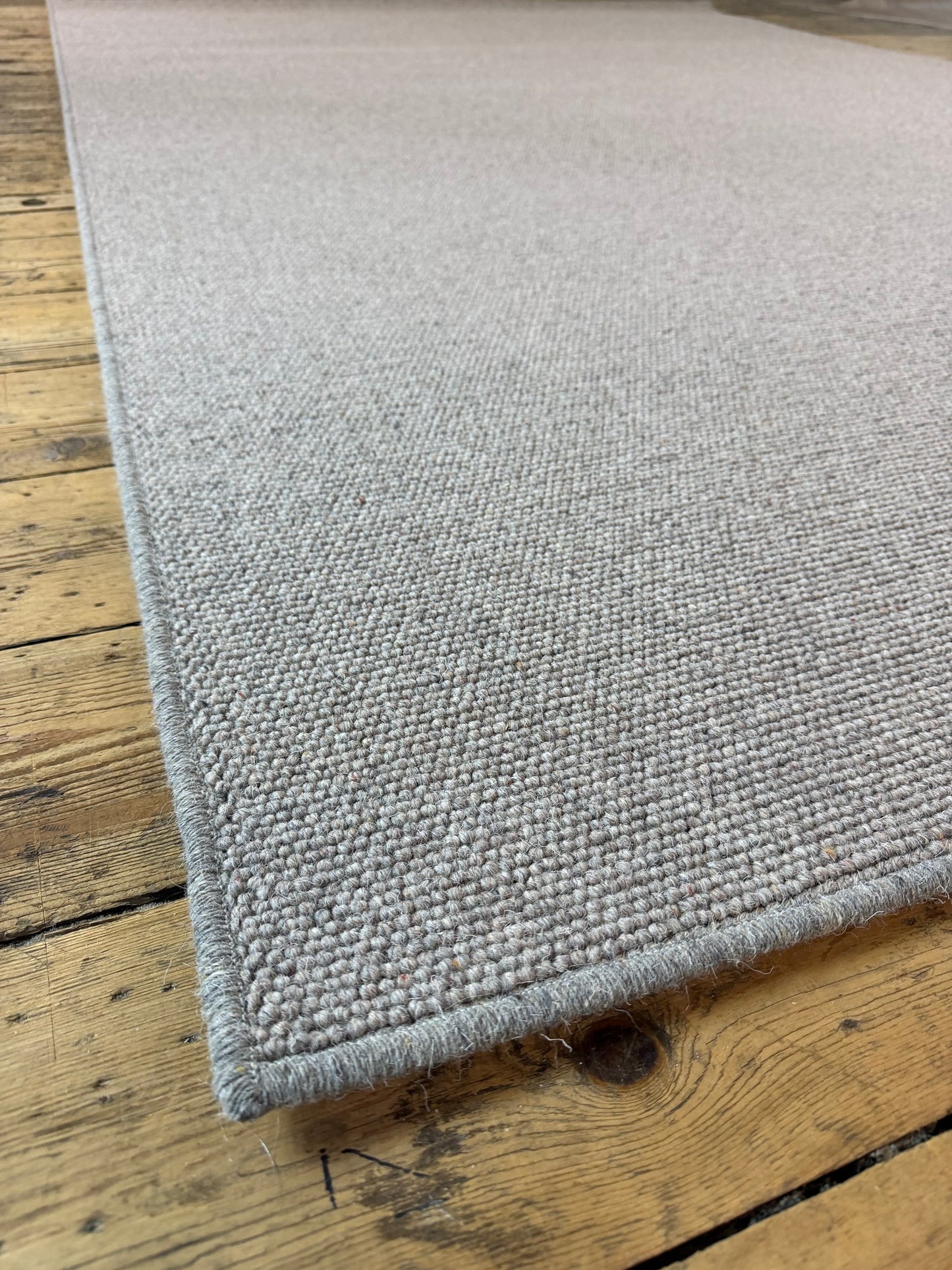 Slate grey 100% wool rug 200cm x 296cm