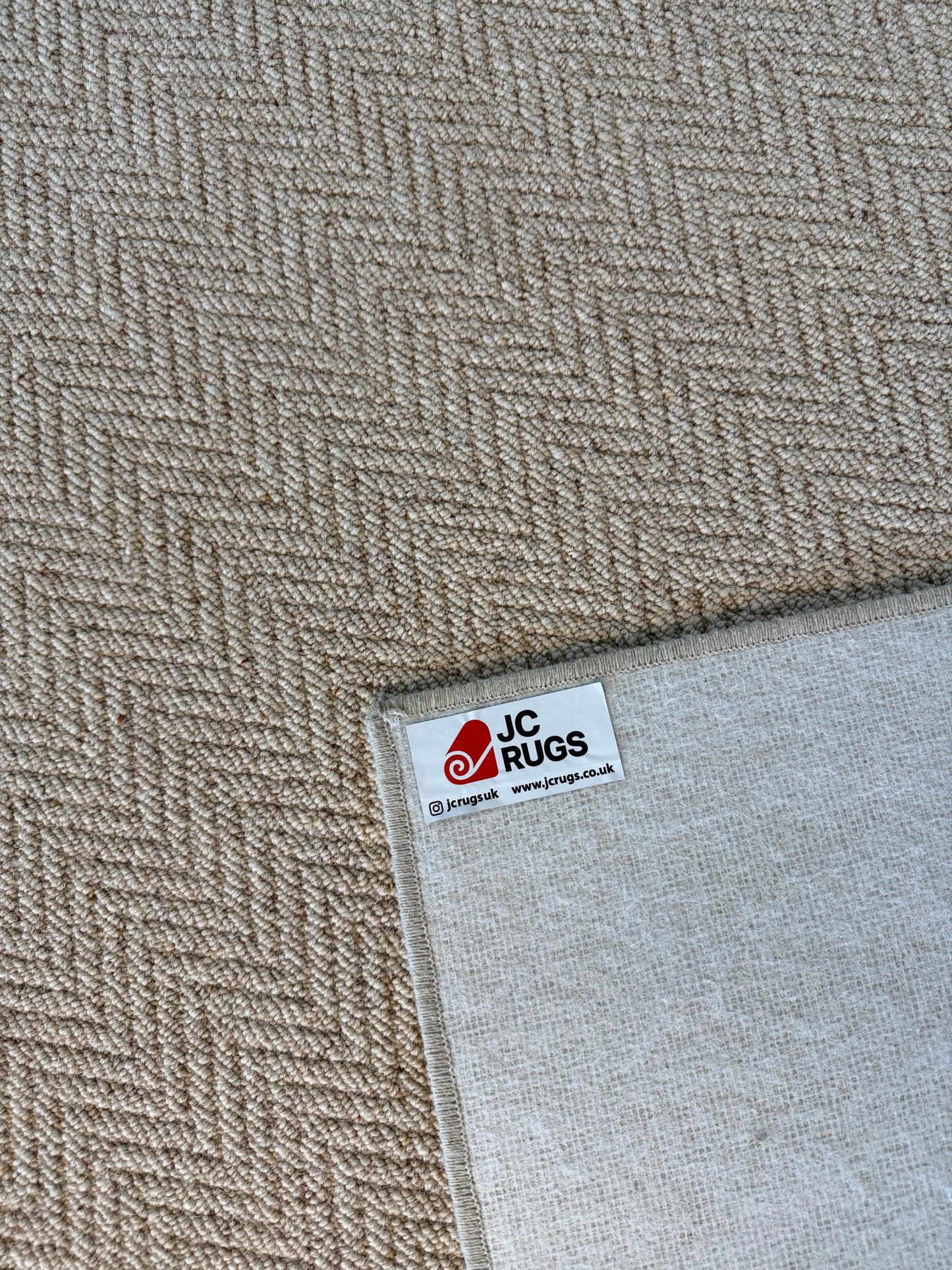 Shortbread herringbone 100% wool rug 155cm x 256cm