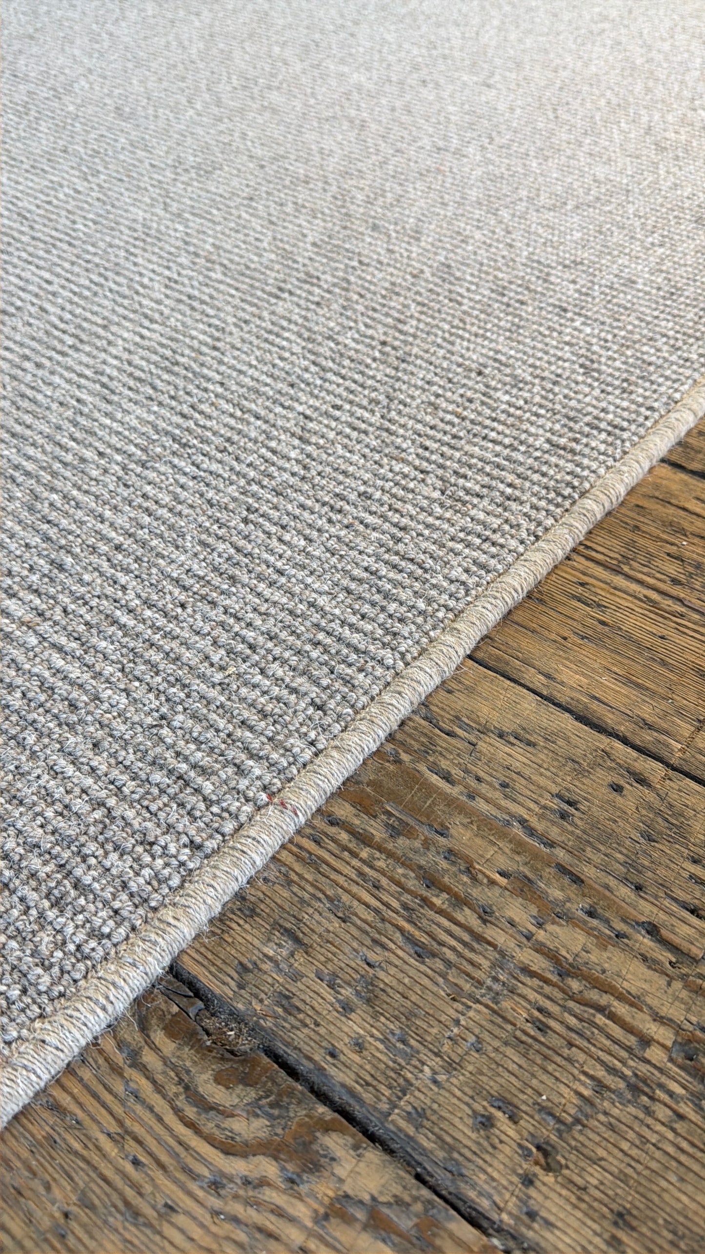 Flaxen 100% wool rug 260cm x 260cm