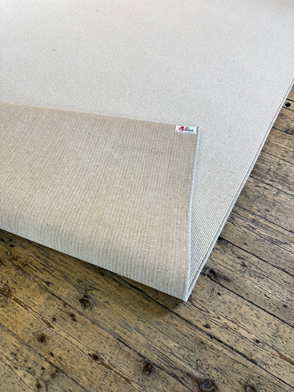 Tawny 100% wool rug 224cm x 326cm