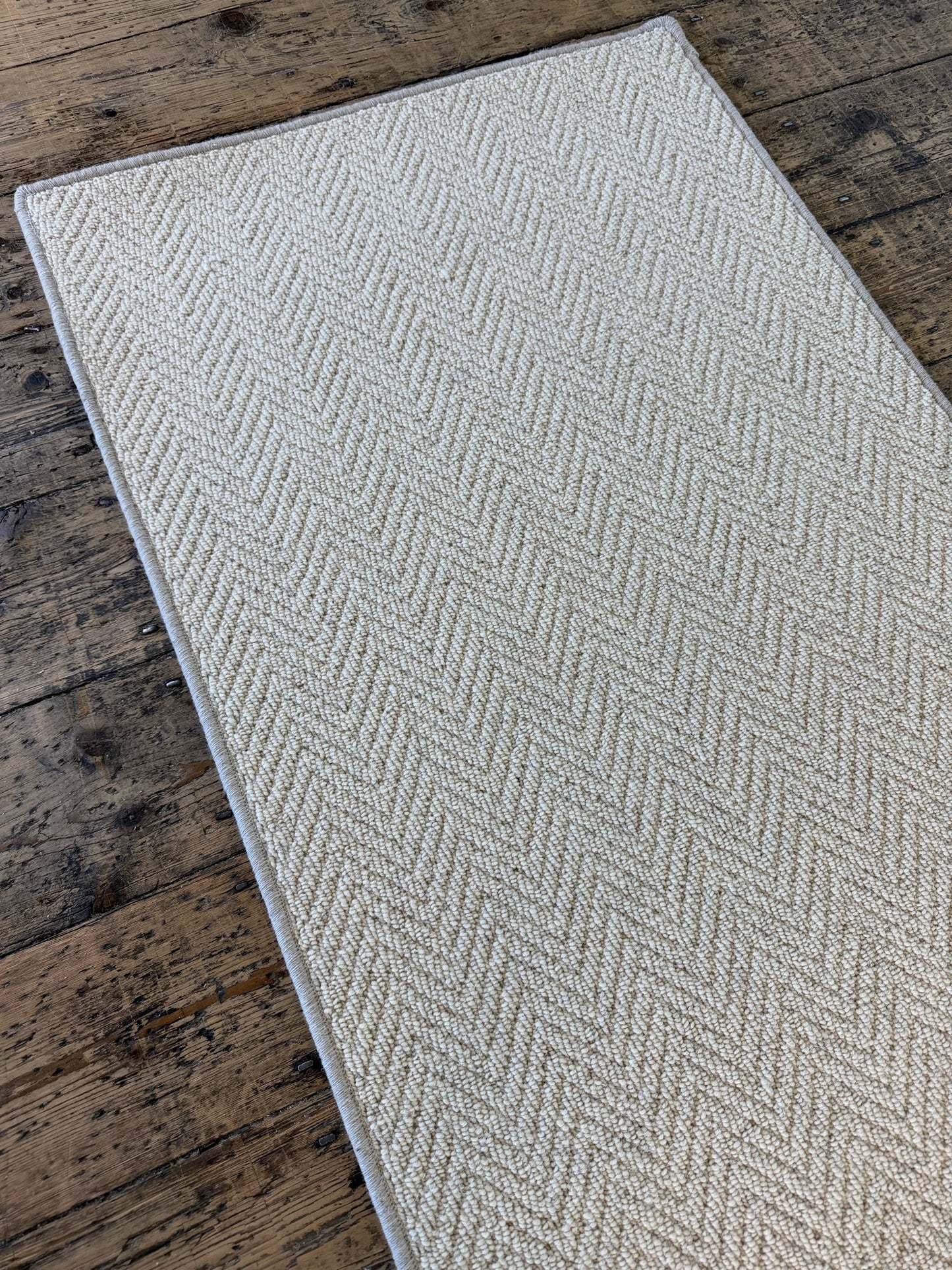 Blanc ivoire herringbone 100% wool hallway runner 70cm x 280cm