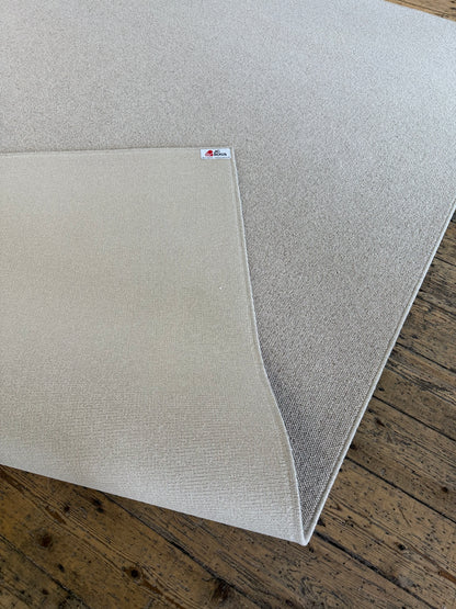 Flaxen 100% wool rug 260cm x 360cm