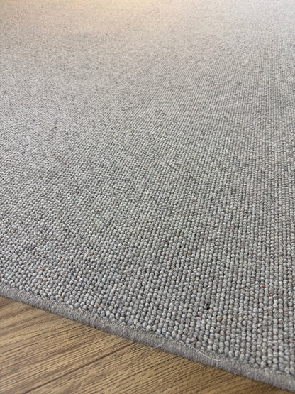 Dapper 100% wool rug 260cm x 360cm