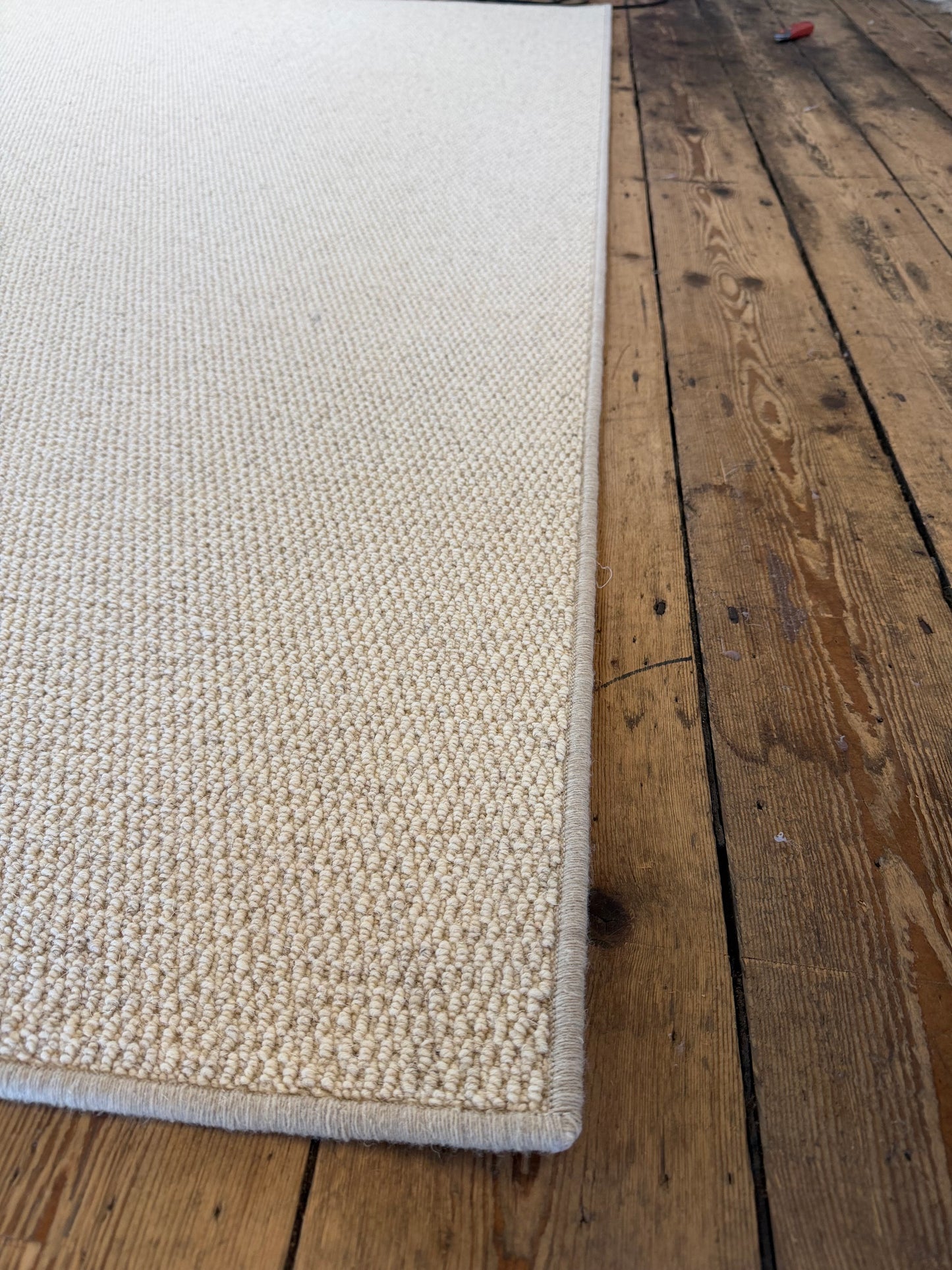 Rice cake 100% wool rug 230cm x 330cm