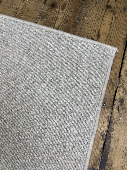 Oatcake 100% wool rug 208cm x 378cm