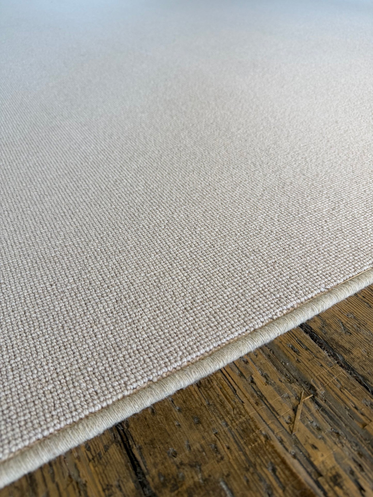 Pebble 100% wool rug 256cm x 343cm
