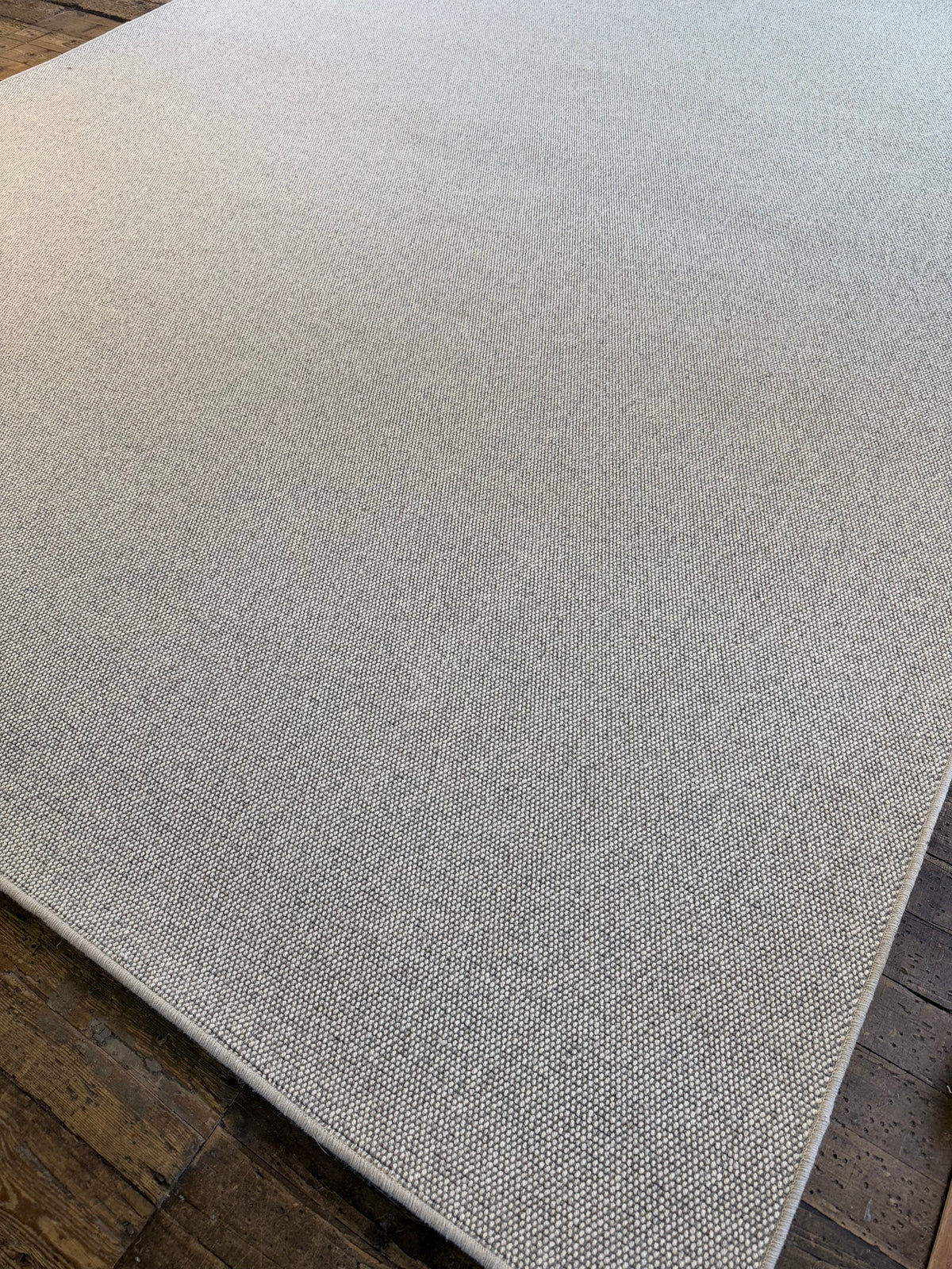 Coastal 100% wool rug 292cm x 400cm