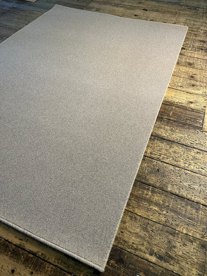 Fenwick 100% wool rug 160cm x 230cm