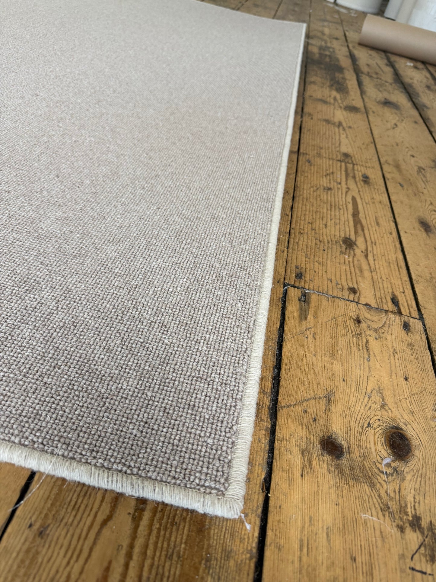 Truly taupe 100% wool rug 200cm x 200cm