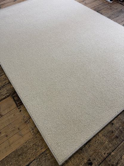 Ricecake 100% wool rug 189cm x 279cm