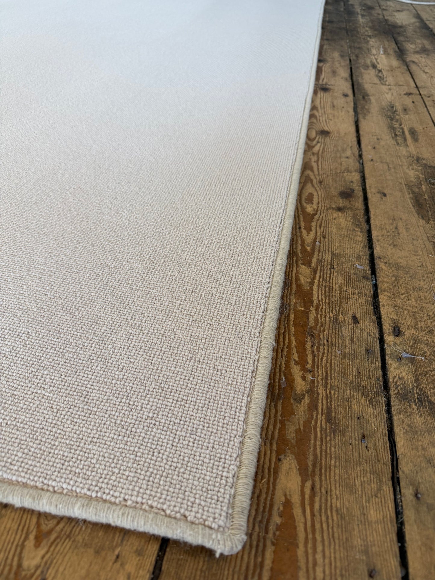 Pebble 100% wool rug 256cm x 343cm