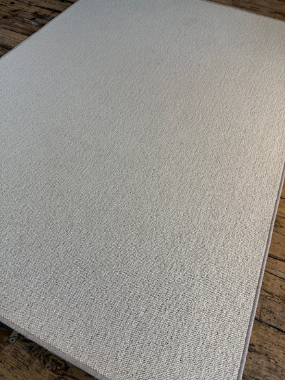 Blanc ivoire 100% wool rug 160cm x 230cm