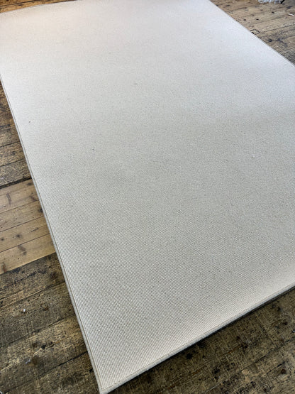 Tawny 100% wool rug 224cm x 326cm