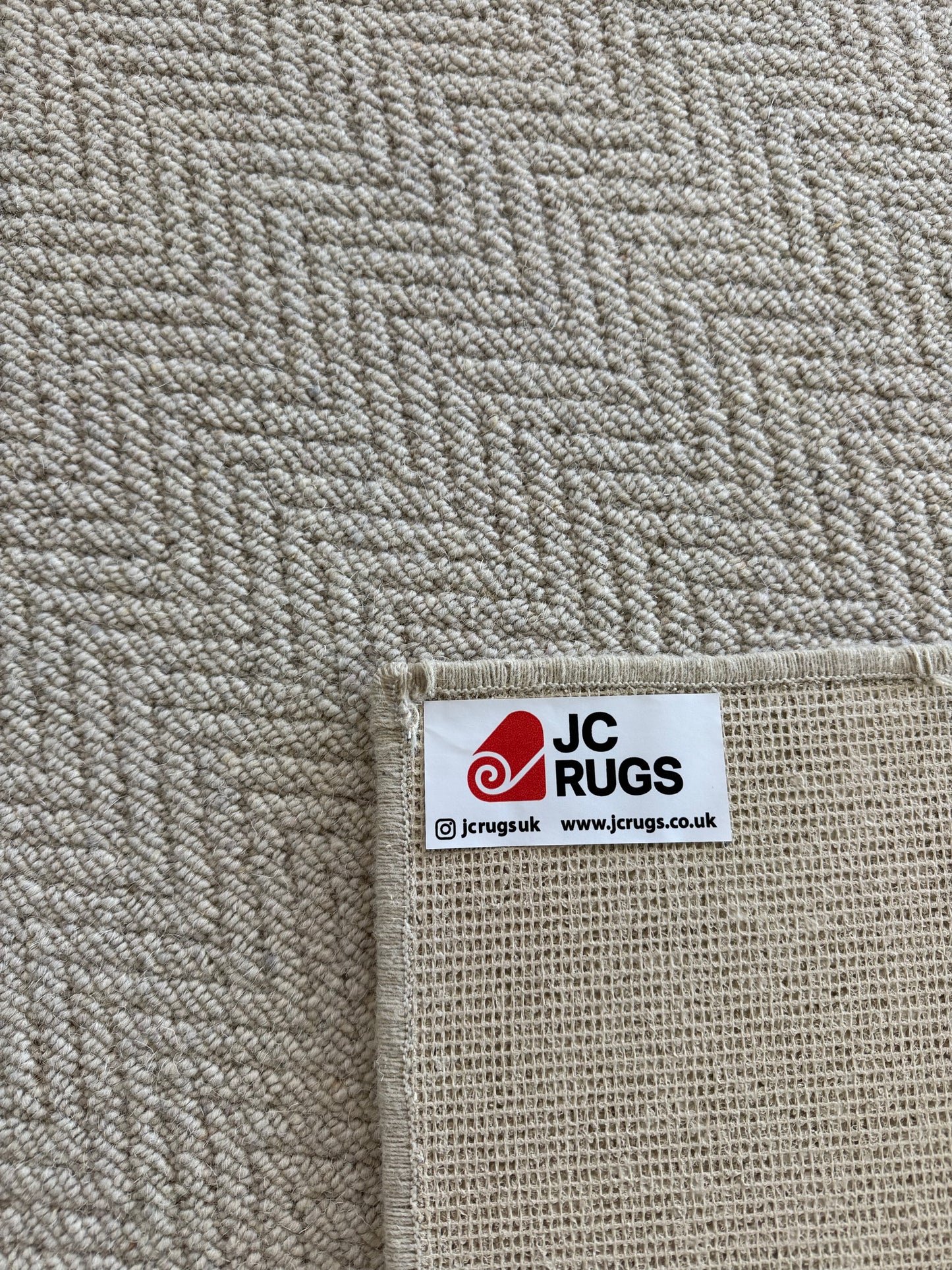 Aran herringbone 100% wool rug 180cm x 200cm
