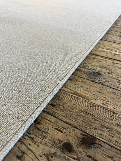 Oatcake 100% wool rug 279cm x 416cm