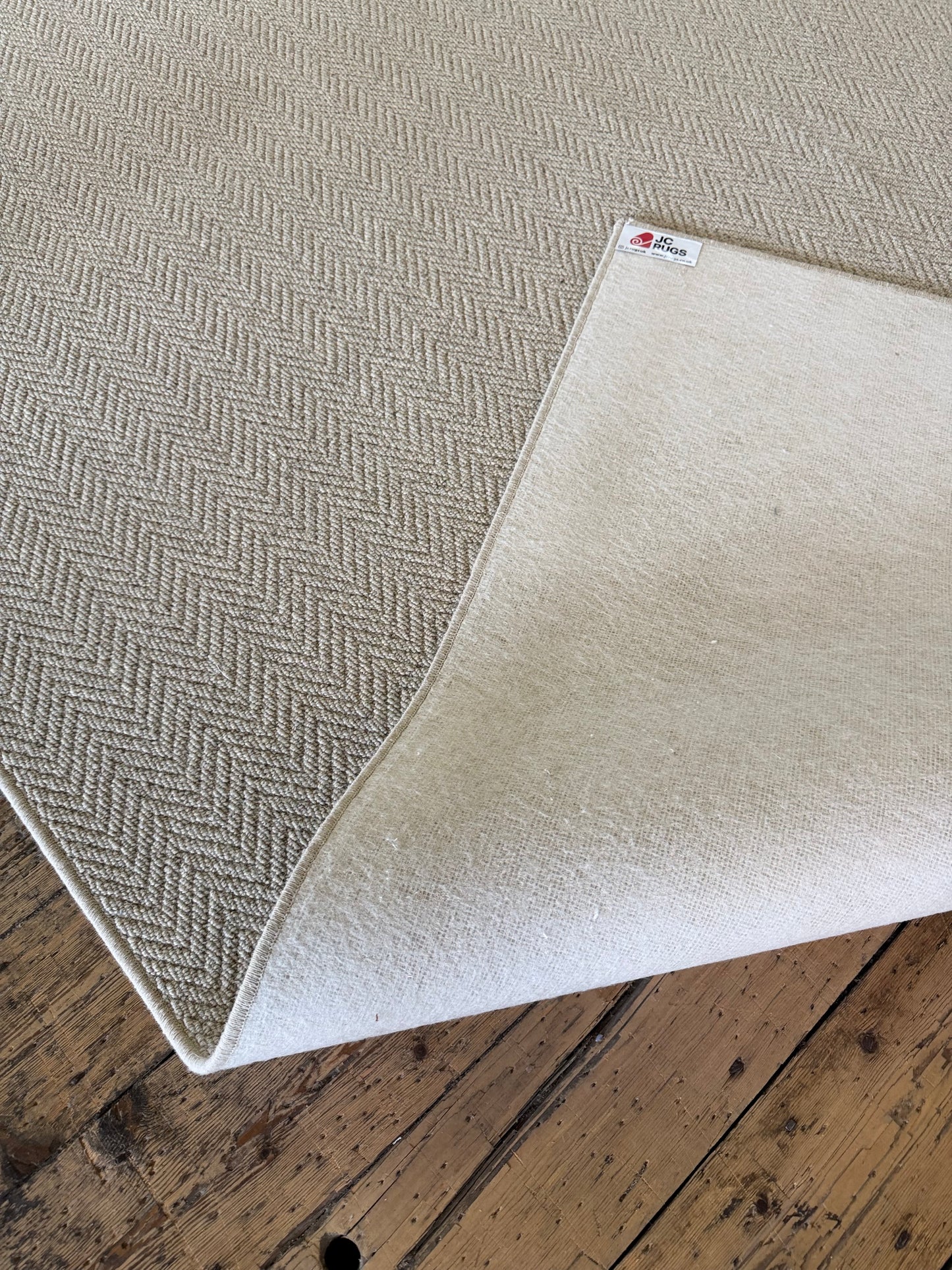 Harvest 100% wool rug 200cm x 284cm