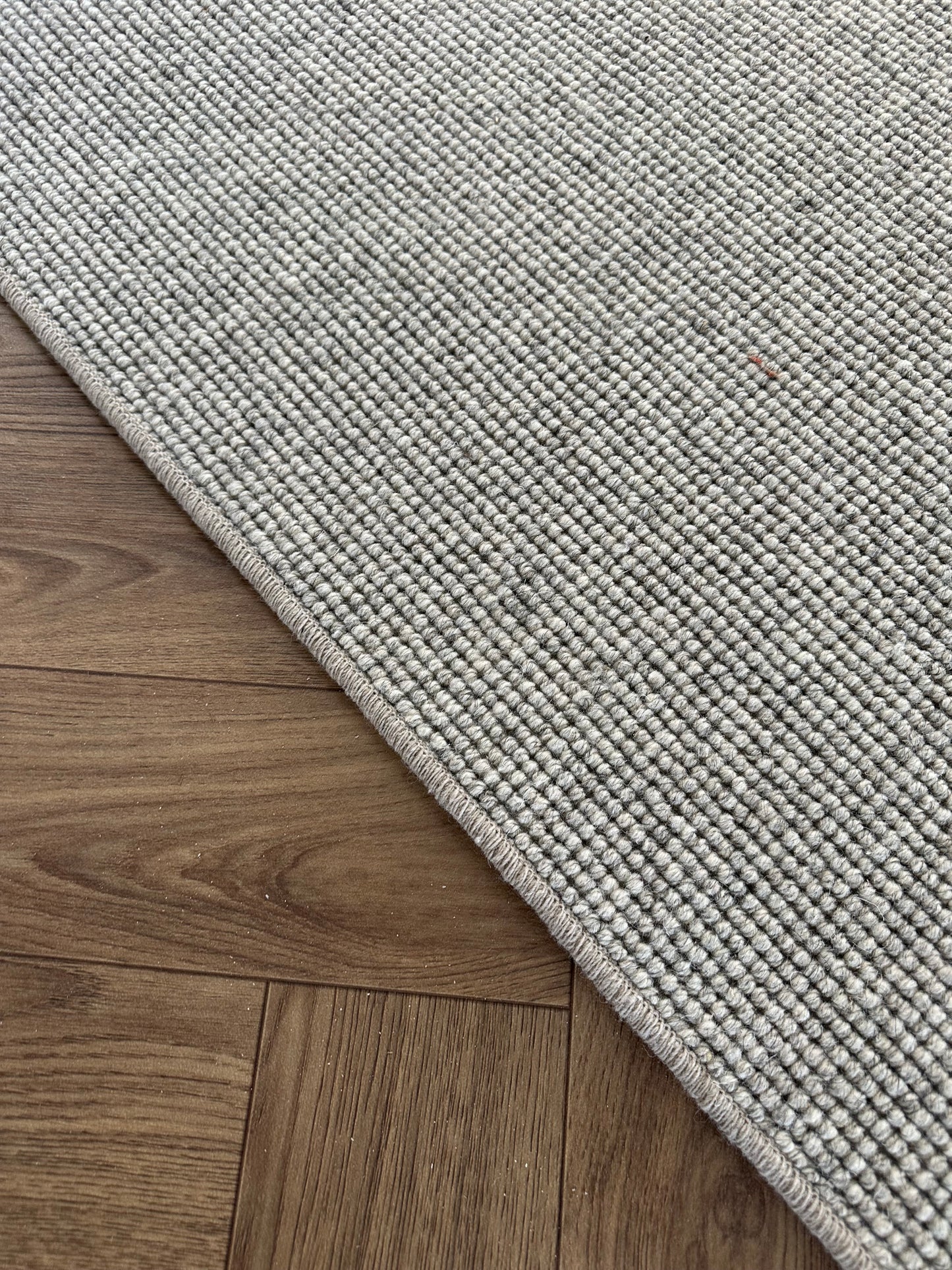 Greige Green tone 100% wool large rug 231cm x 298cm