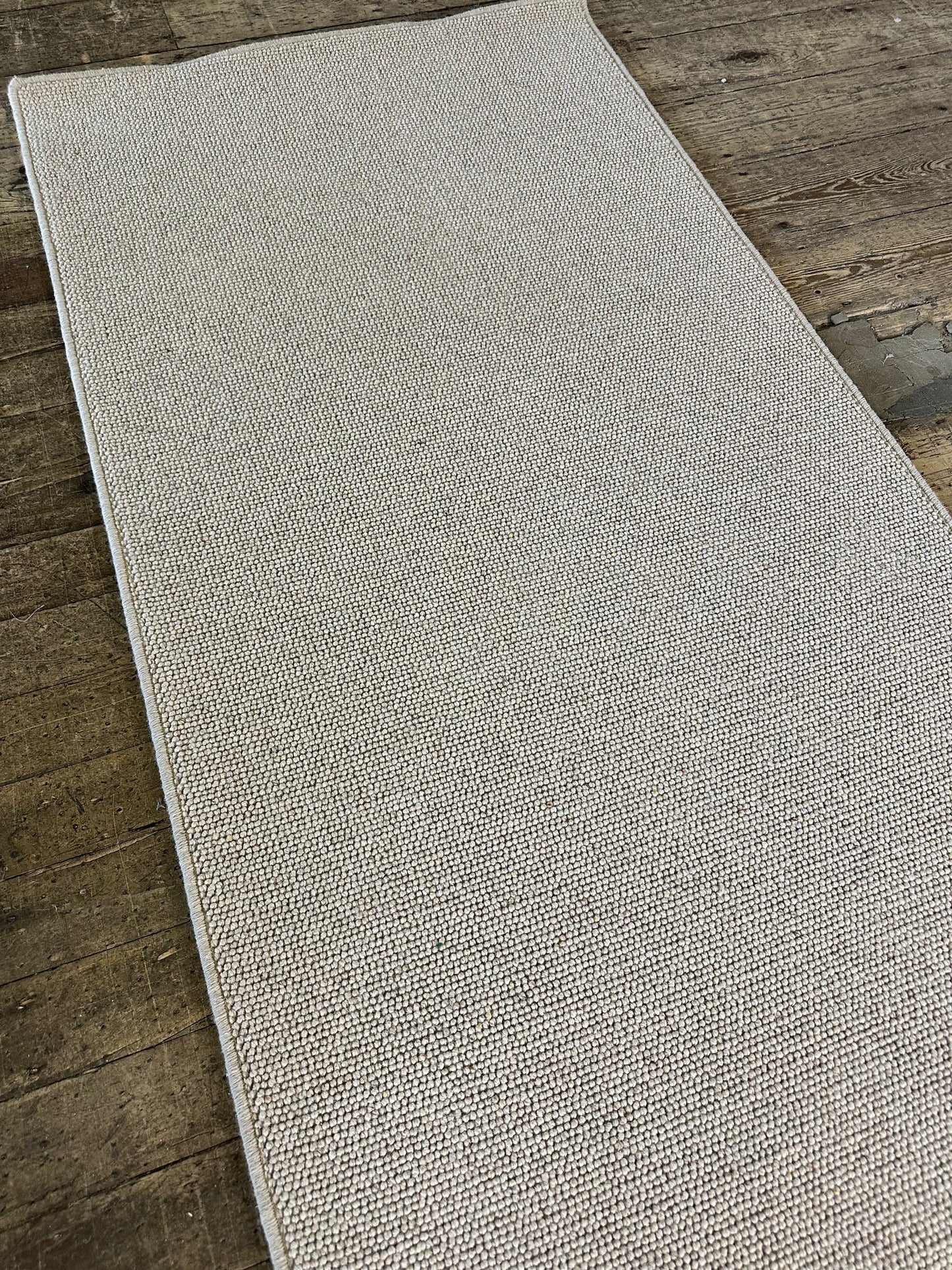 Flax 100% wool runner 90cm x 446cm