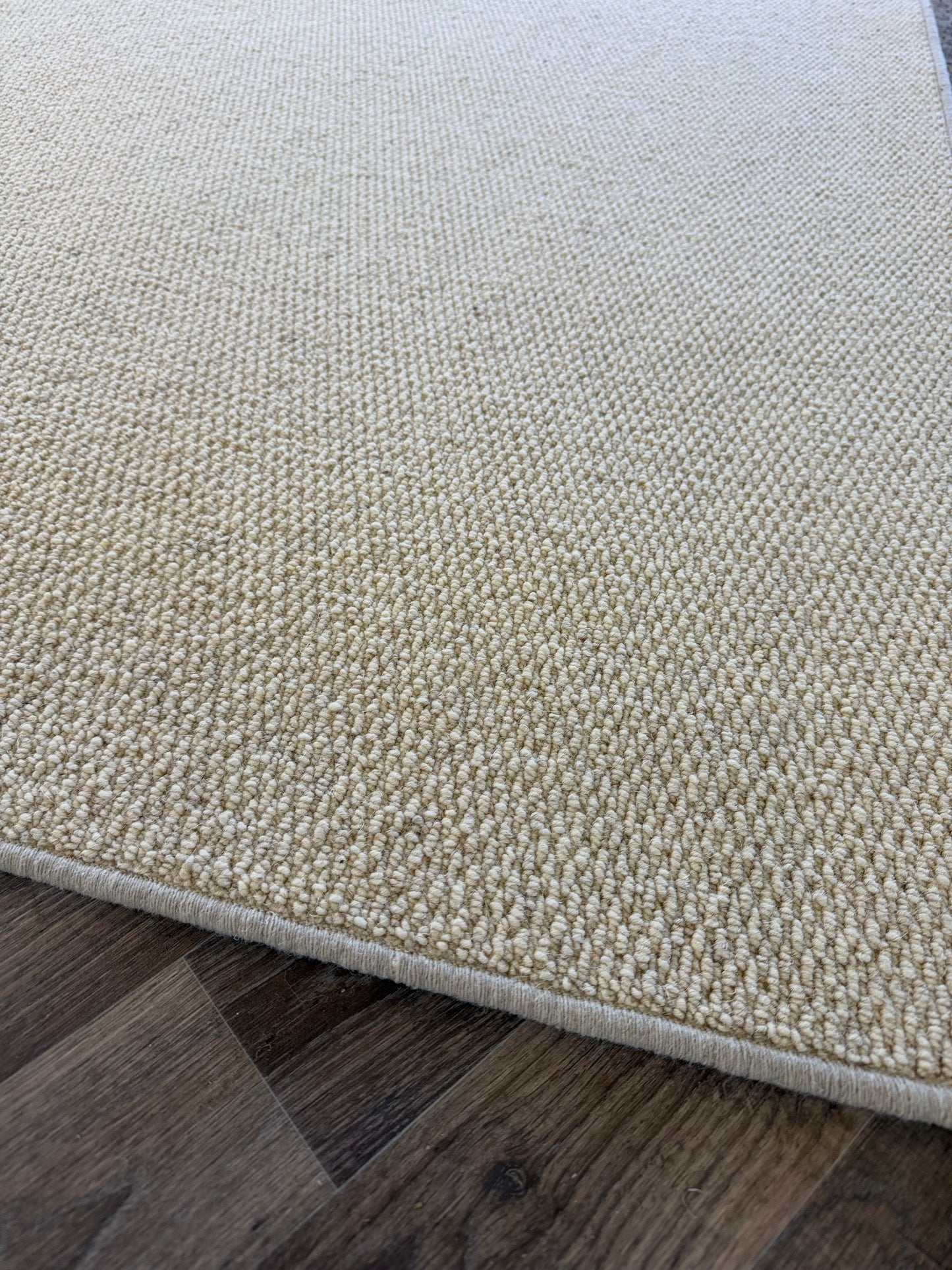 Rice cake 100% wool rug 230cm x 330cm
