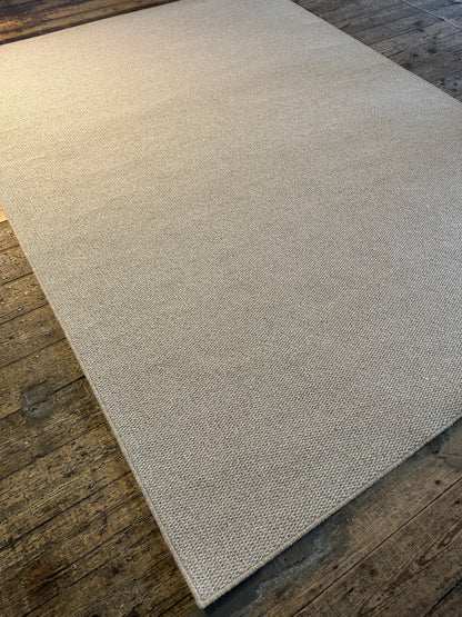 Mushroom 100% wool rug 221cm x 300cm