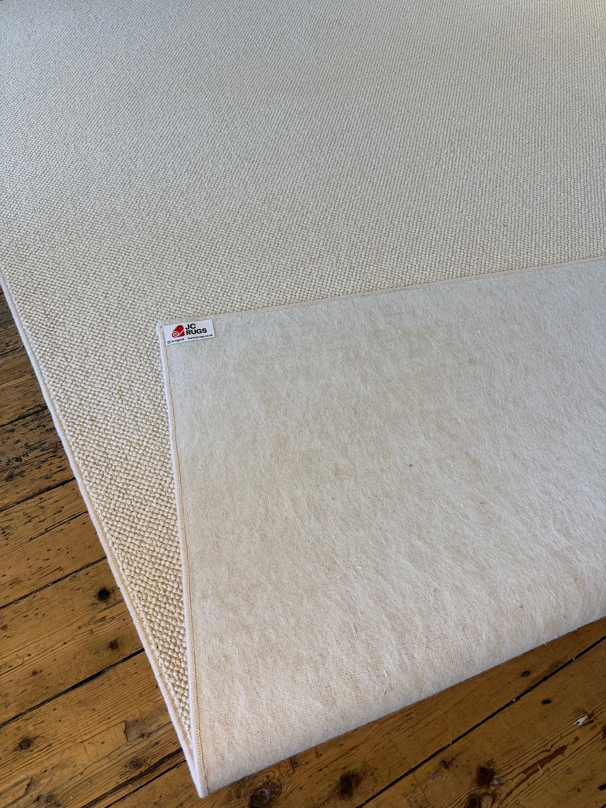 Pearl ivory 100% polypropylene rug 226cm x 324cm