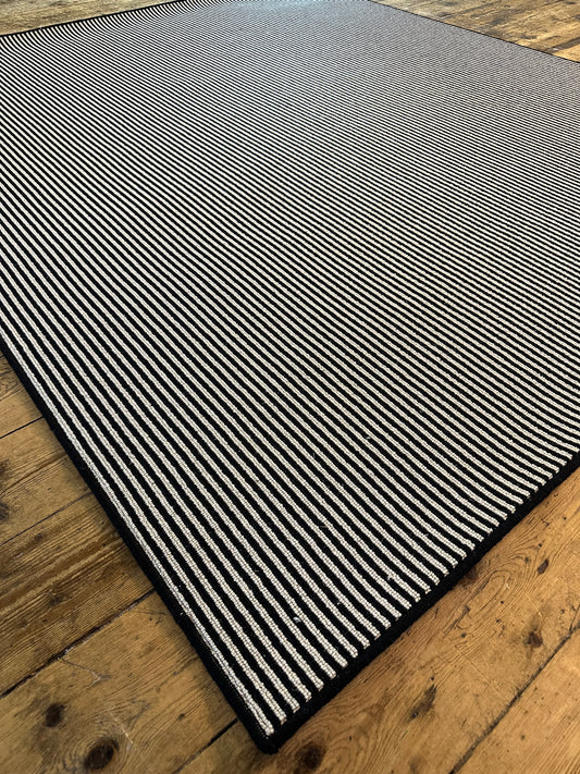 Oreo 100% wool rug 199cm x 235cm