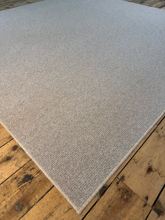 Flaxen 100% wool rug 260cm x 260cm