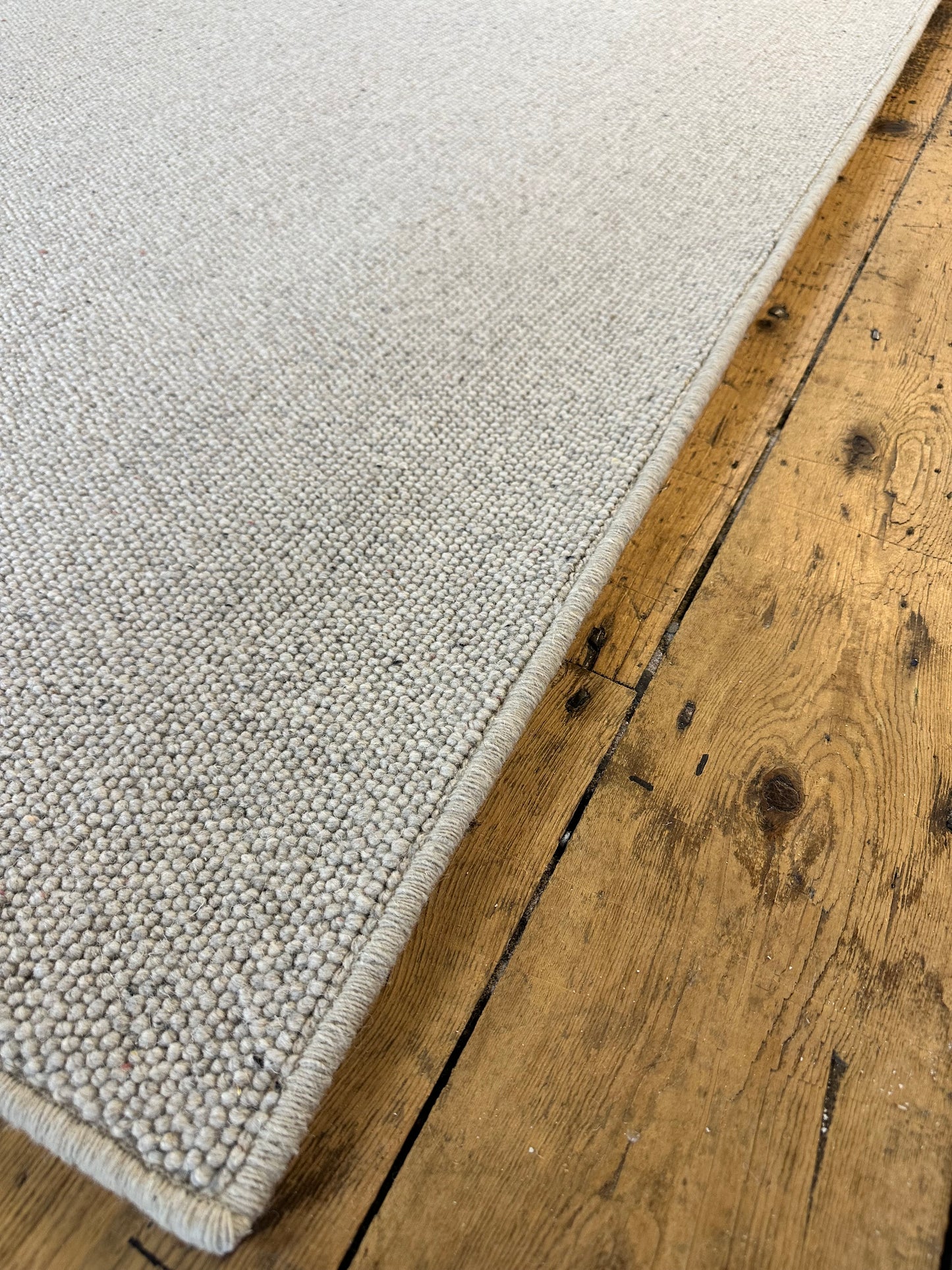 Pumice 100% wool rug 200cm x 300cm