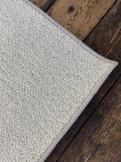 Blanc ivoire 100% wool rug 160cm x 230cm