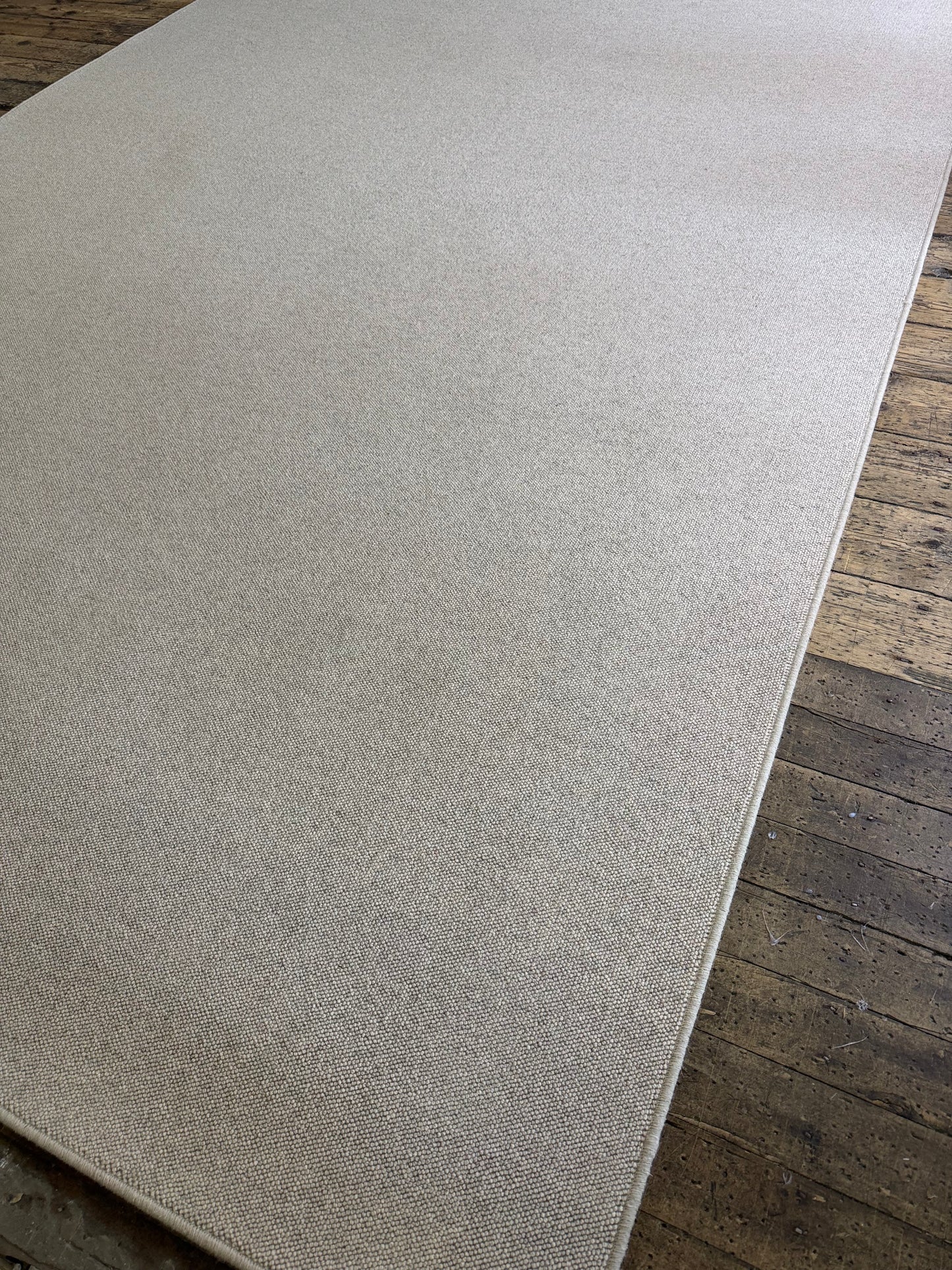 Curlew 100% wool rug 252cm x 397cm