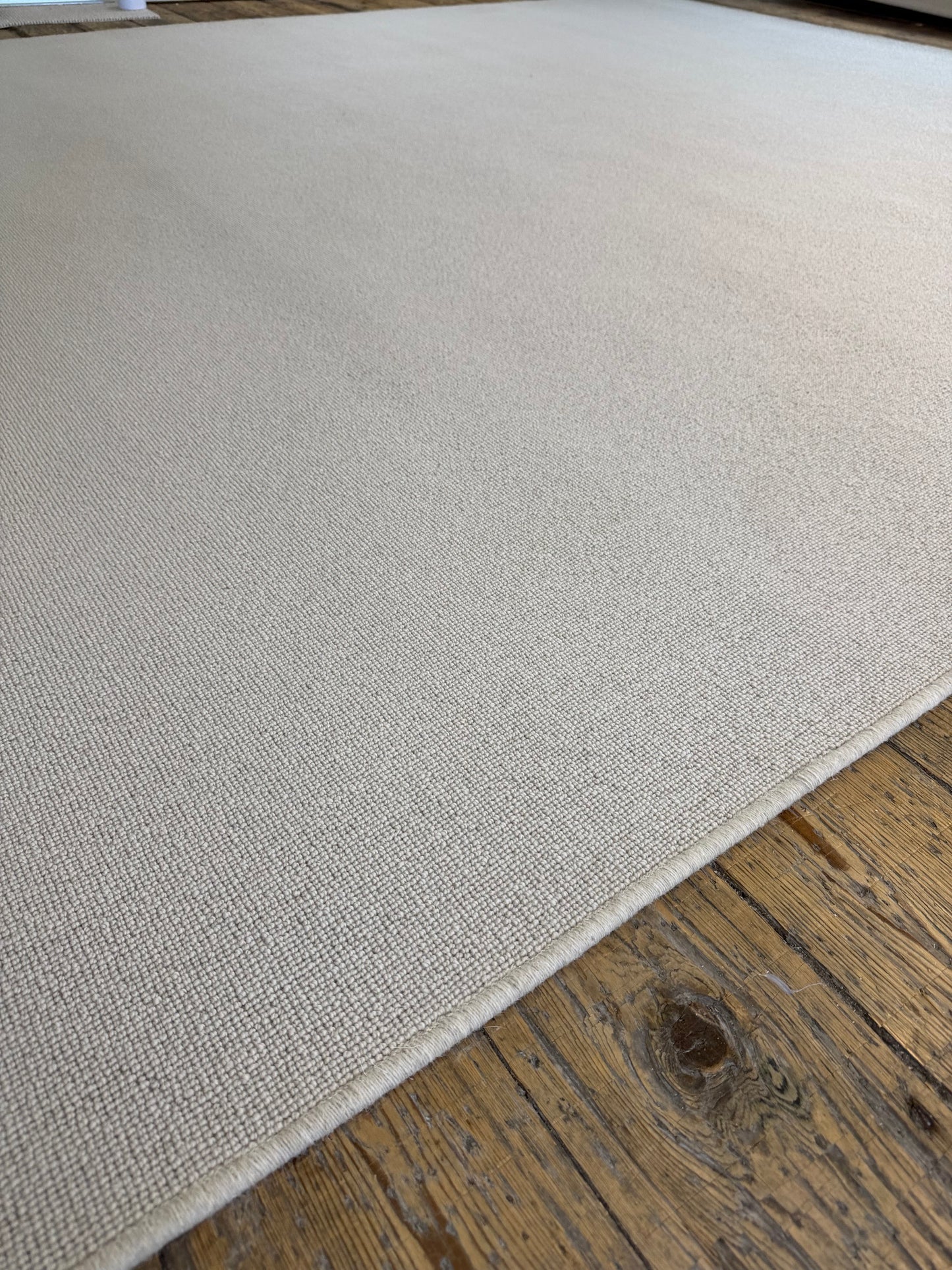 Driftwood 100% wool rug 268cm x 377cm