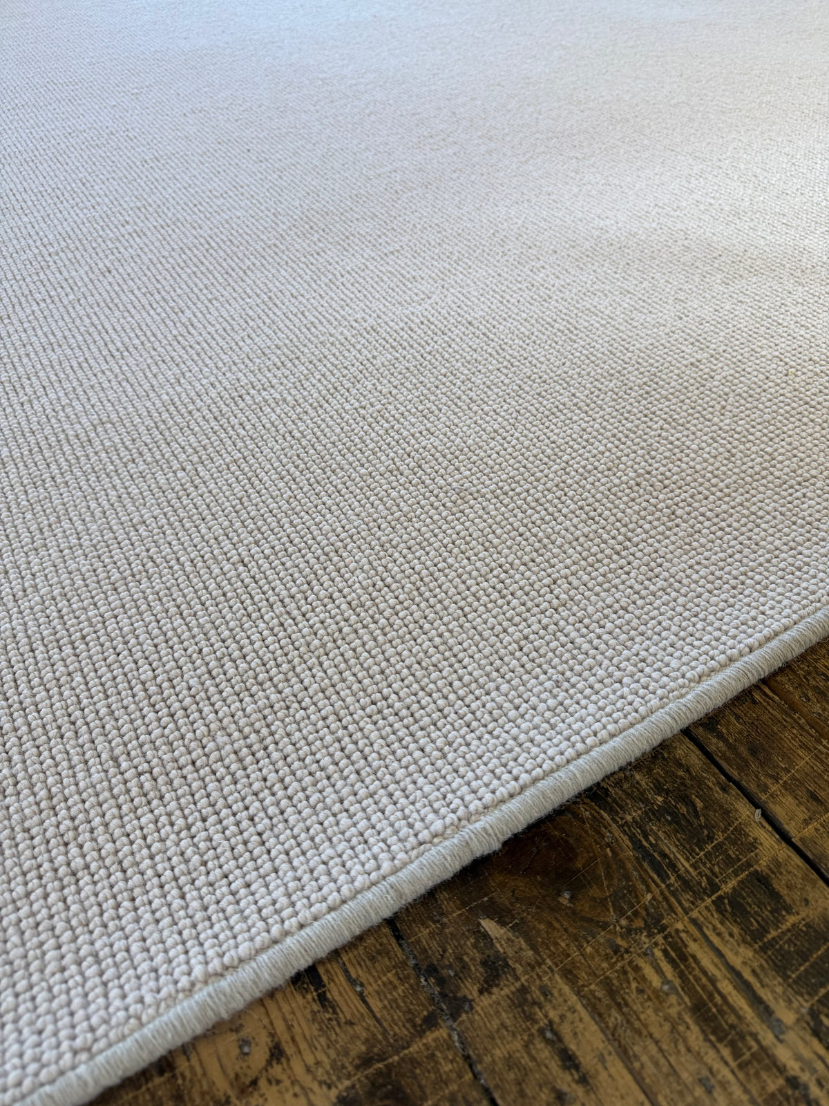 Dalesbread 100% wool rug 286cm x 313cm