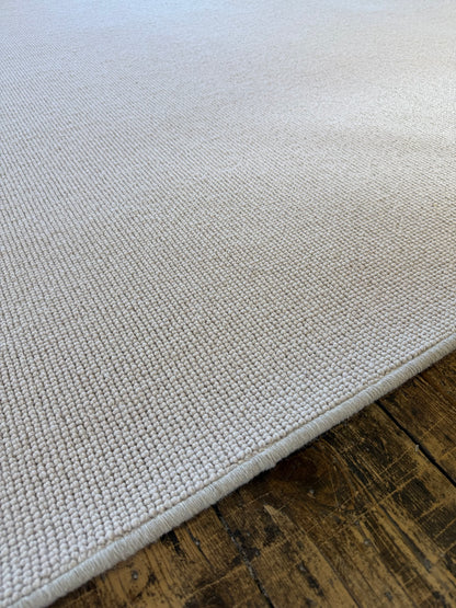 Dalesbread 100% wool rug 286cm x 313cm