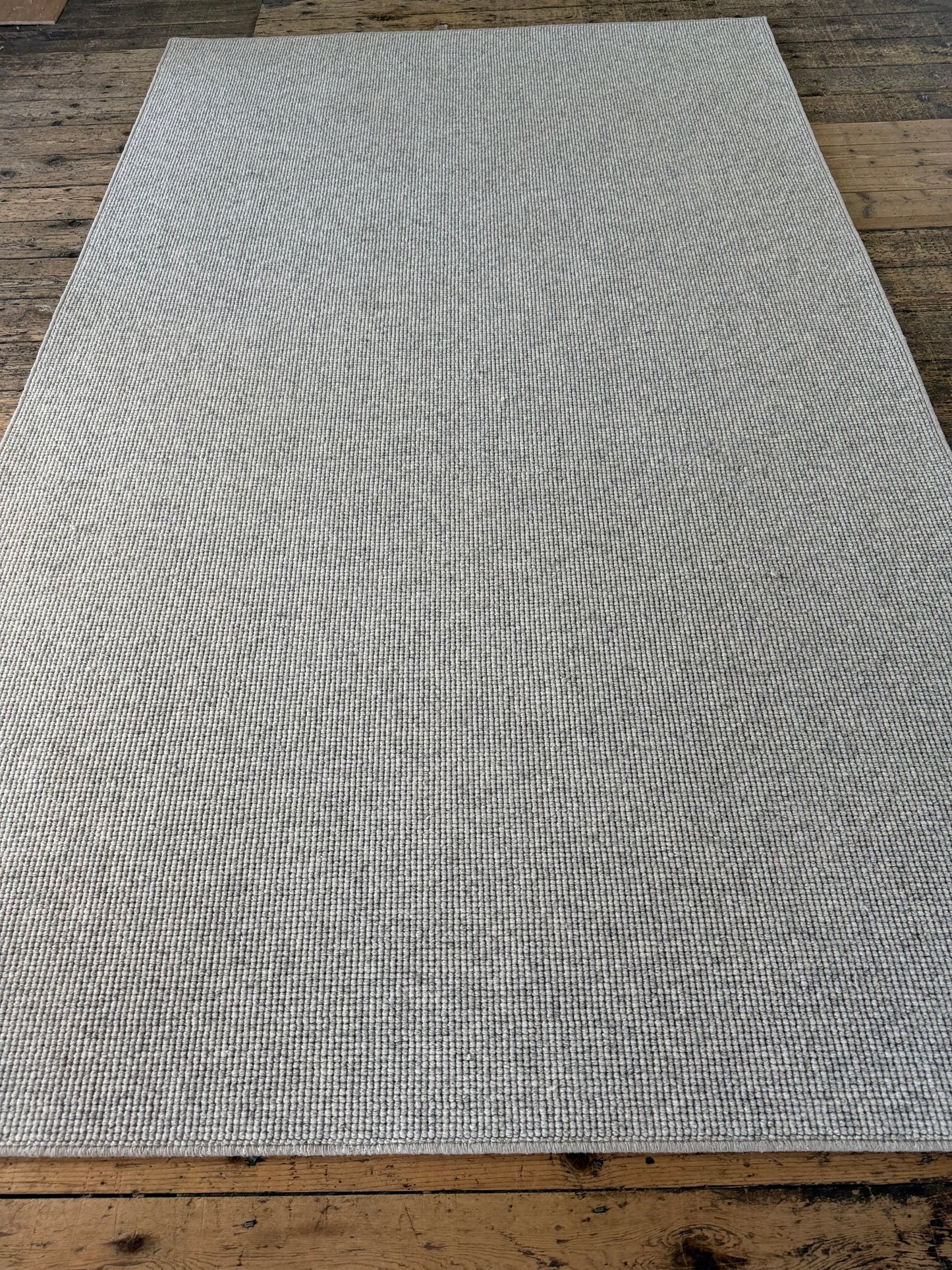 Lunar 100% wool rug 190cm x 313cm