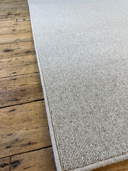 Bone 100% wool rug 189cm x 250cm