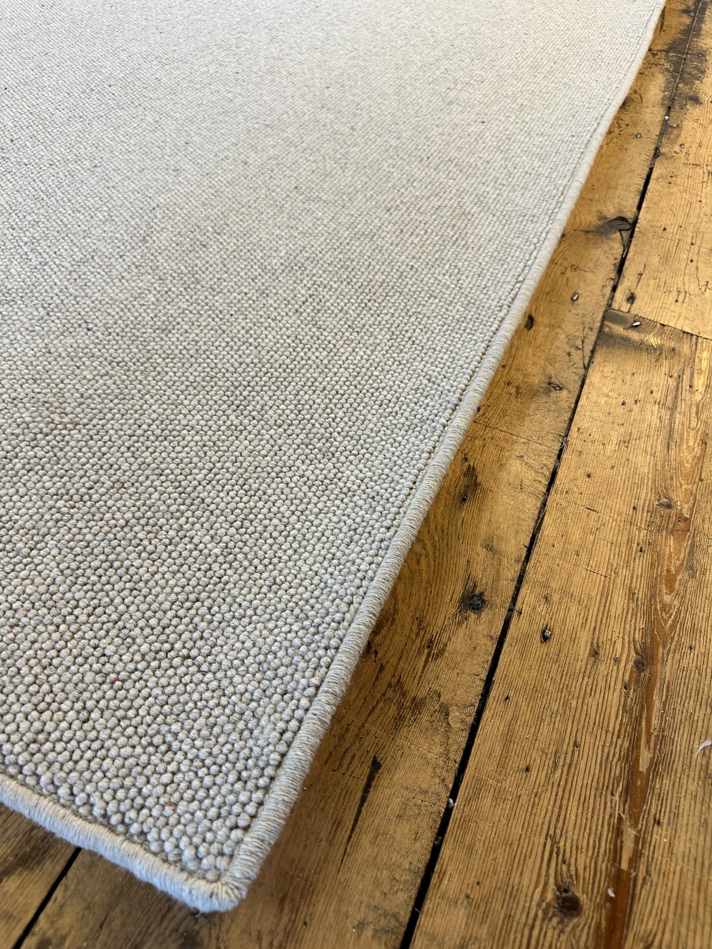 Pumice 100% wool rug 250cm x 350cm