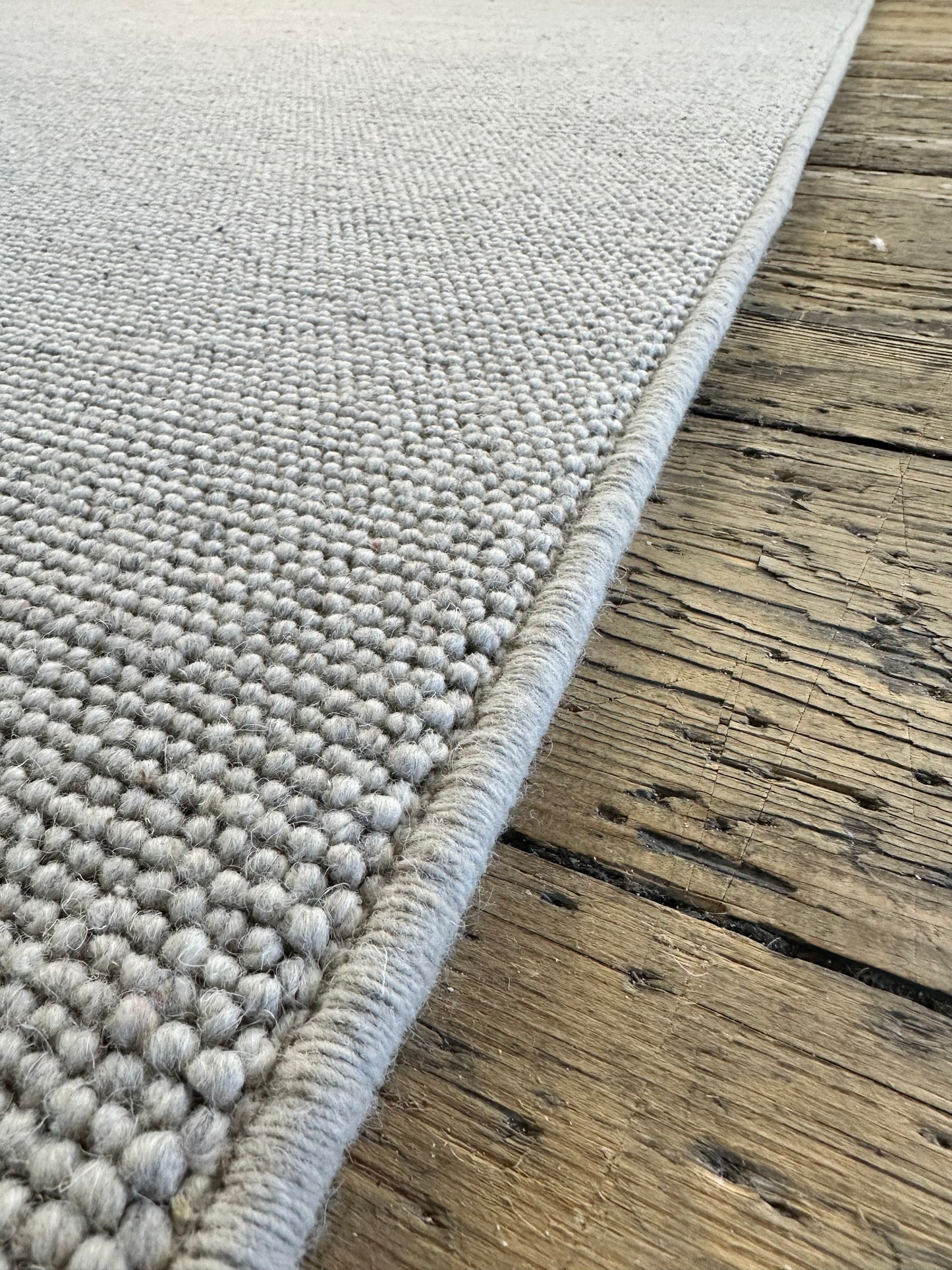 Pumice 100% wool rug 190cm x 290cm