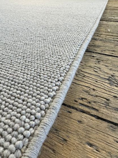 Pumice 100% wool rug 190cm x 290cm