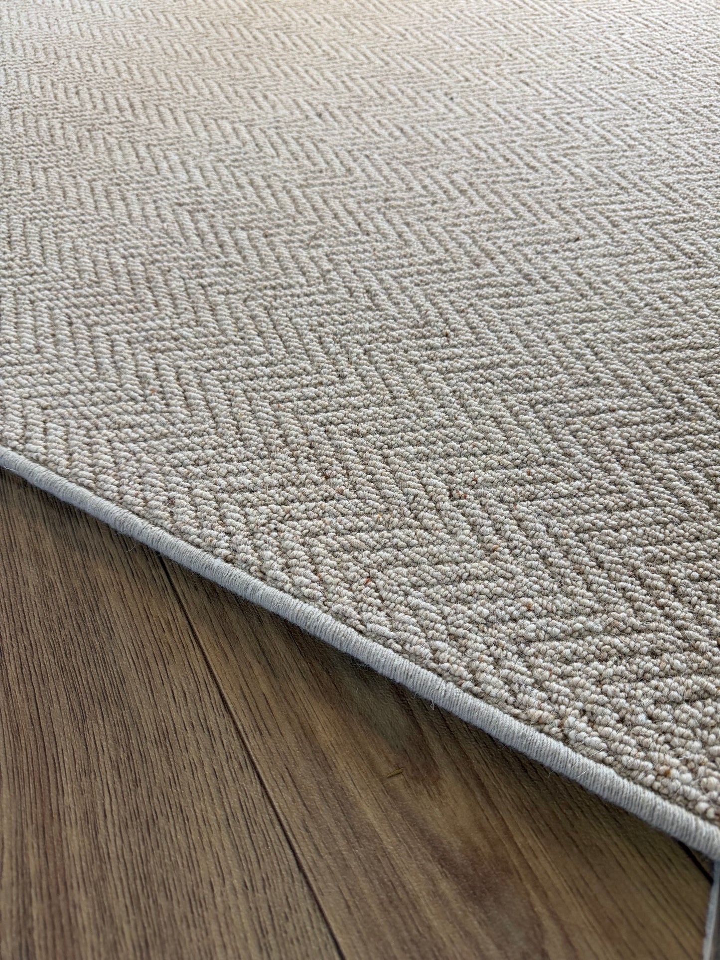 Shortbread herringbone 100% wool rug 155cm x 256cm